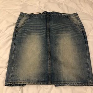 GAP denim skirt